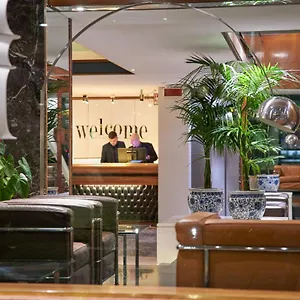 广场酒店 酒店